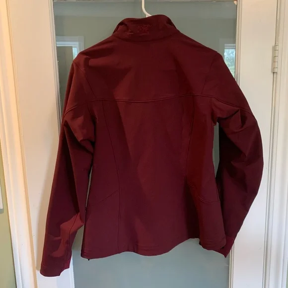 Arc’teryx Gamma LT Softshell Jacket SOLD - Picture 6 of 6